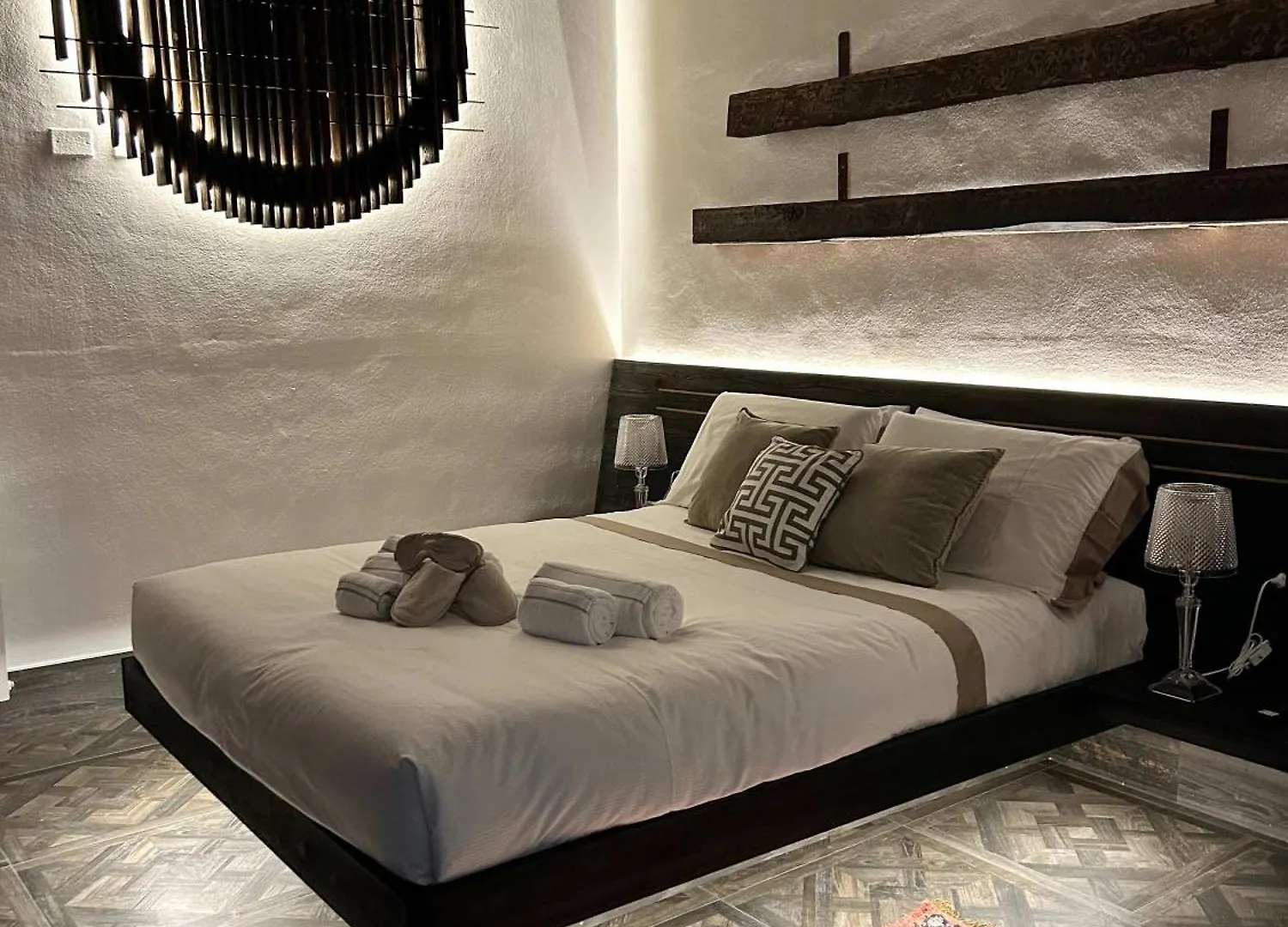 Opus Firenze Turandot Suite location